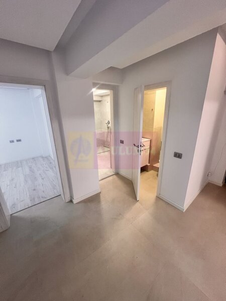 Vanzare apartament 3 camere Decebal, metrou, parking