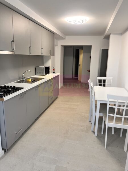 Vanzare apartament 3 camere Decebal, metrou, parking